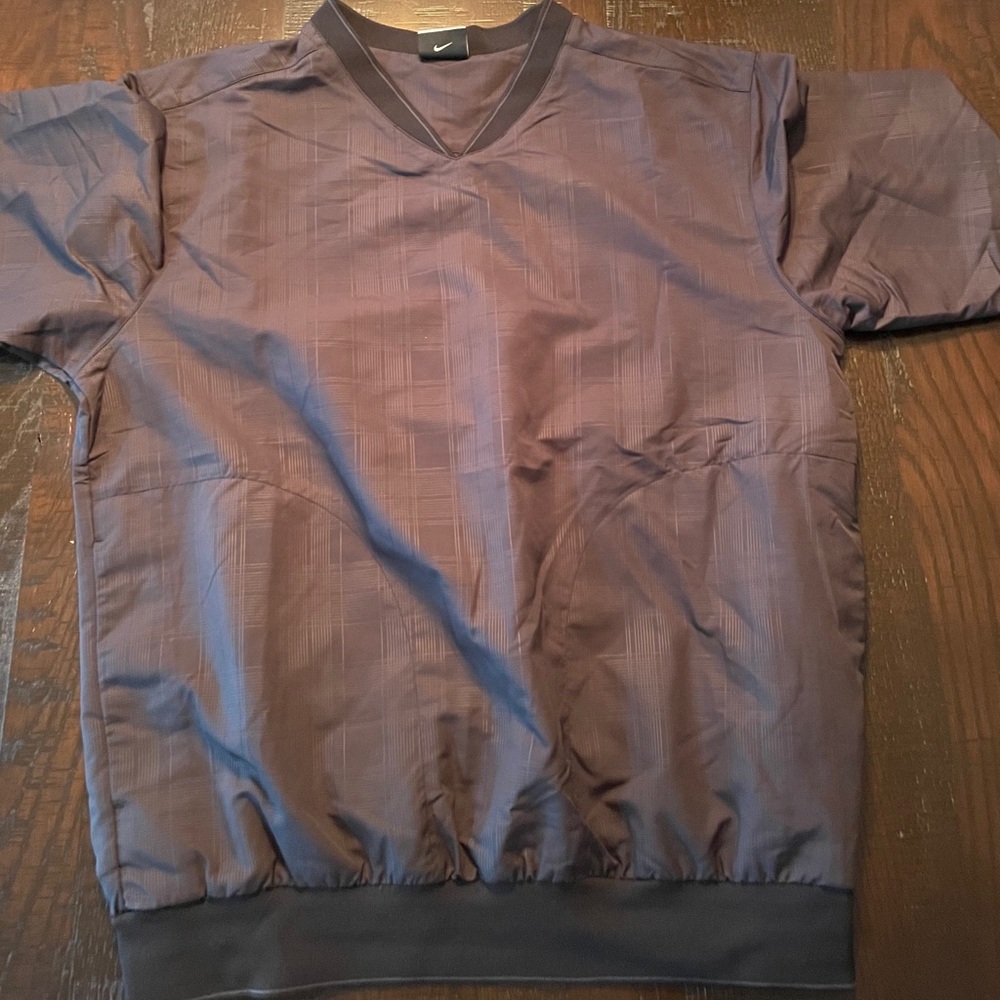 Men’s Nike golf shirt